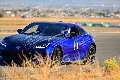 media/Nov-16-2024-Extreme Speed (Sat) [[6587d07cc4]]/Orange Group/Session 3 (The Bowl)/